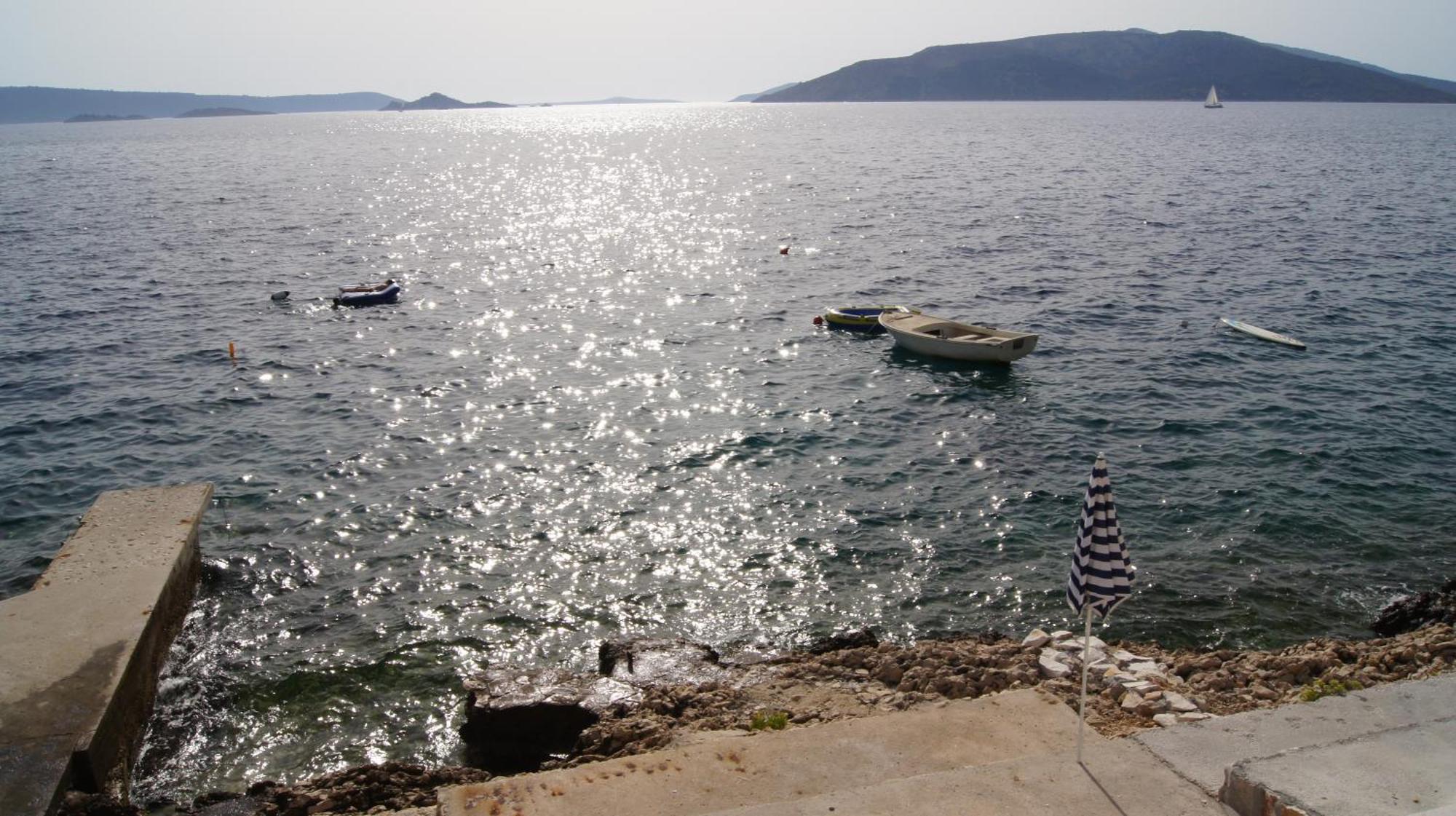 Apartments Niana With Heated Seawater Swimingpool Donji Okrug  Exterior foto